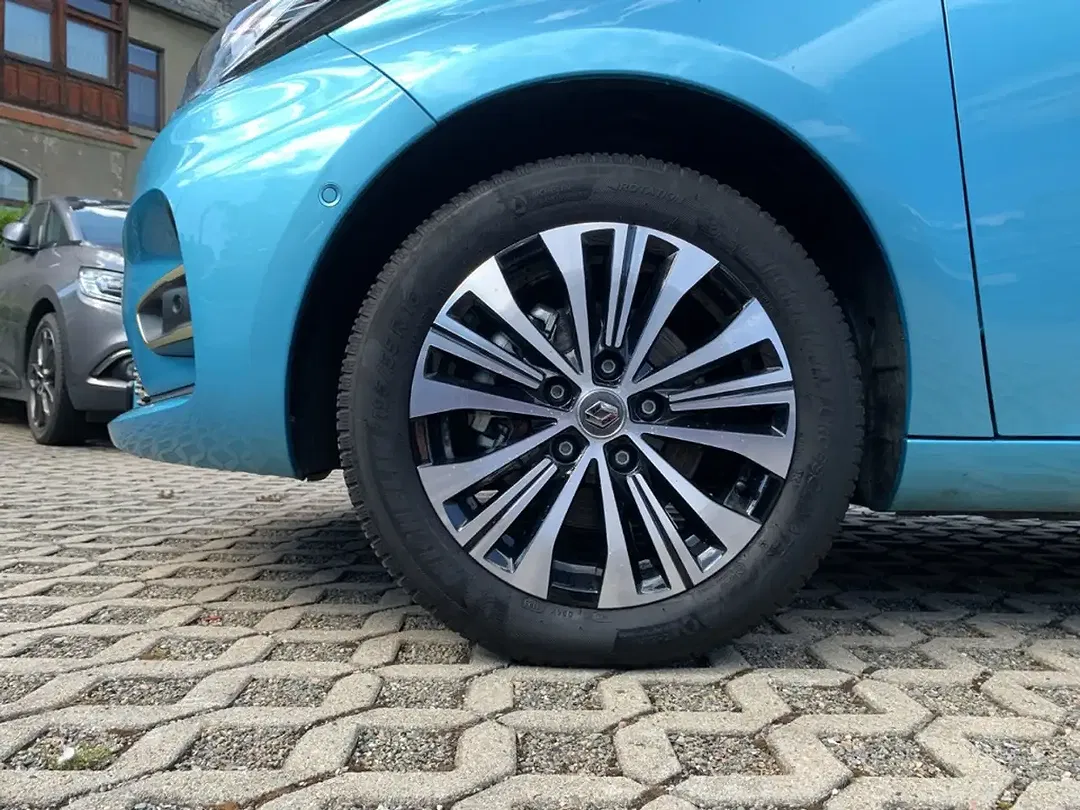 Renault ZOE E-Tech Iconic - Thumbnail 13