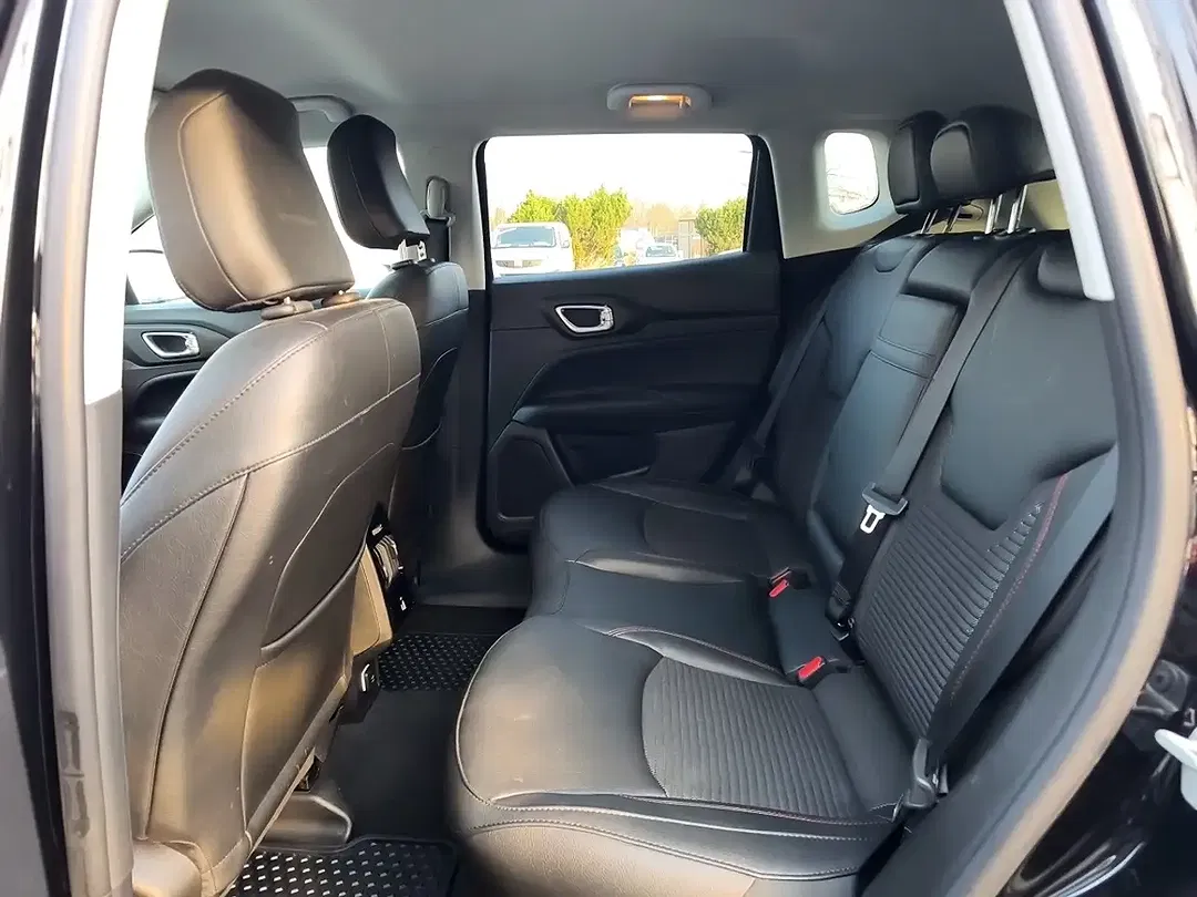 Jeep Compass 1.5 MHEV High Altitude - Thumbnail 8