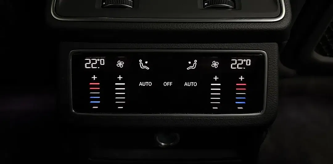 Audi A6 55 TFSI quattro Avant S line - Thumbnail 17