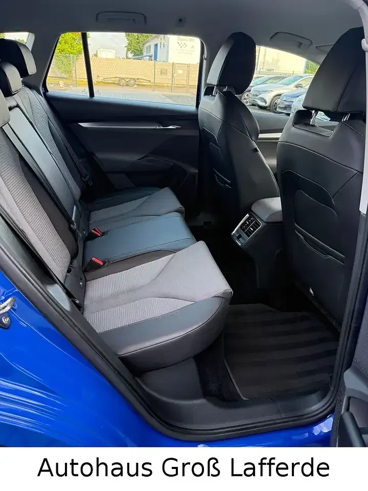 Skoda Enyaq 80 Loft - Thumbnail 14