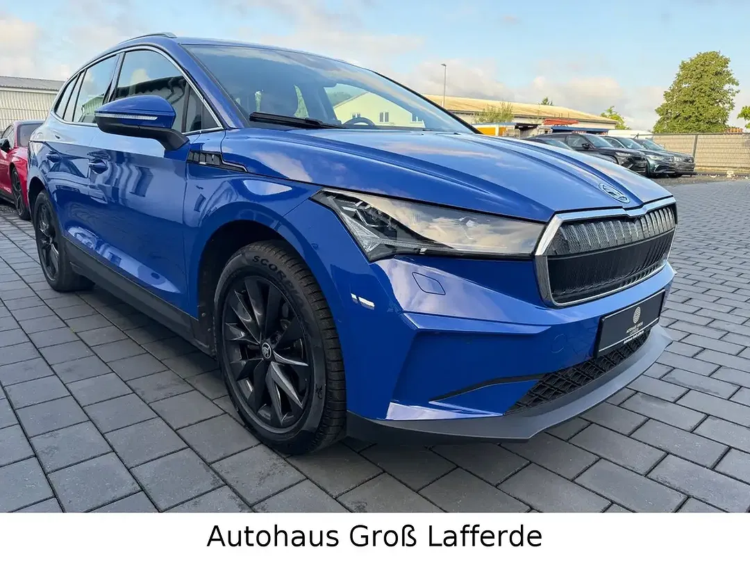 Skoda Enyaq 80 Loft - Thumbnail 3