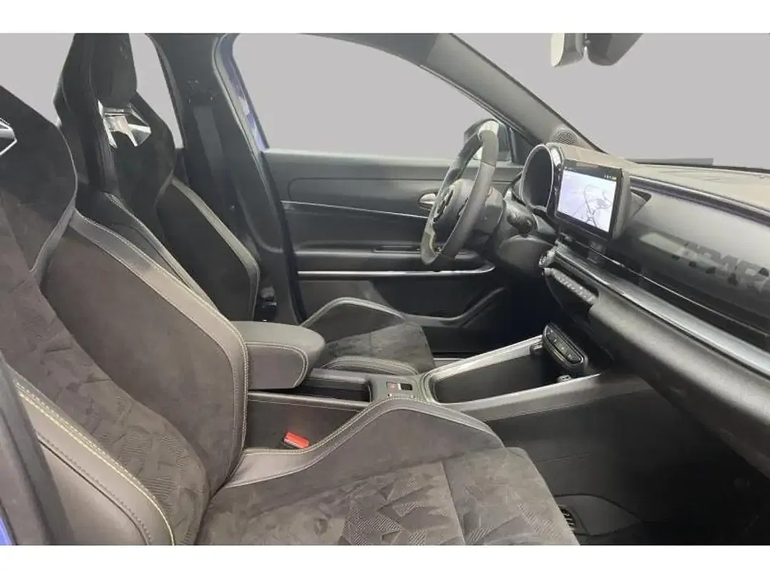 Abarth 600e - Thumbnail 8