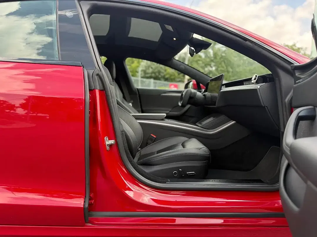 Tesla Model S 100 kWh Plaid - Thumbnail 12