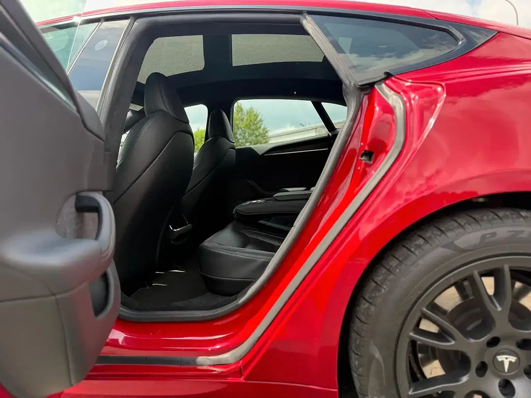 Tesla Model S 100 kWh Plaid - Thumbnail 14