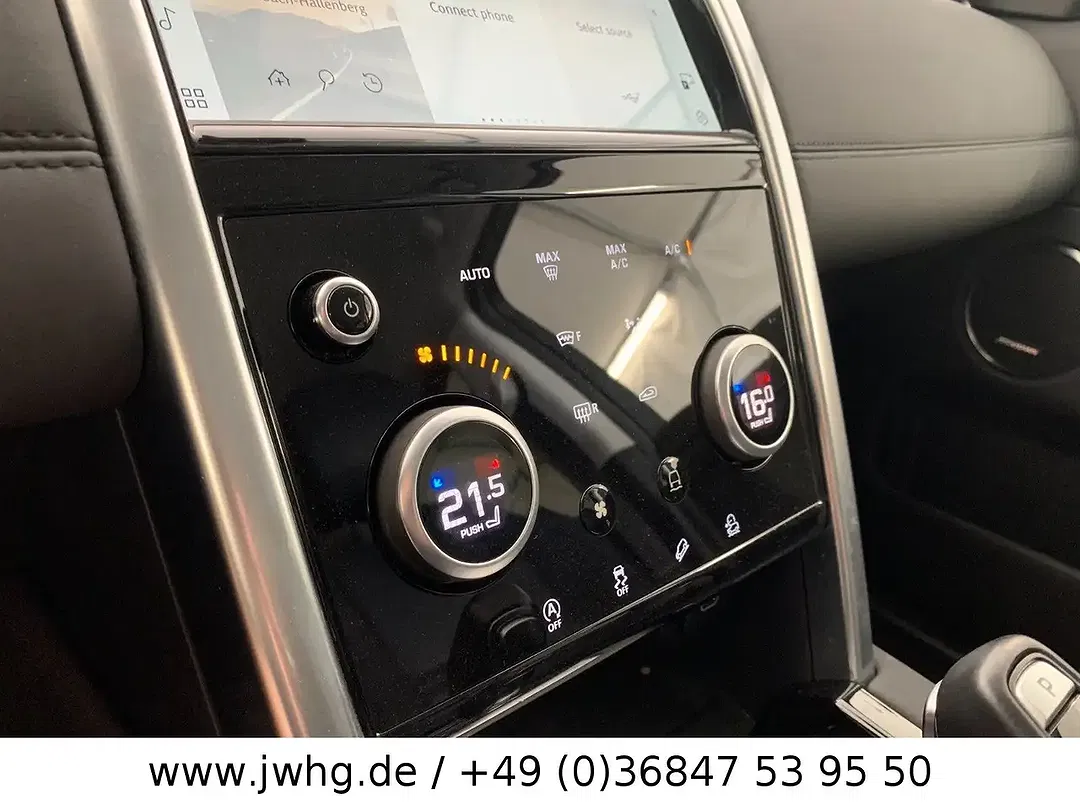 Land Rover Discovery Sport 4x4 SE - Thumbnail 13