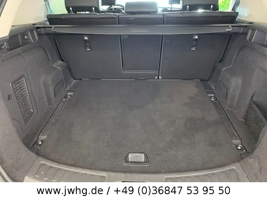 Land Rover Discovery Sport 4x4 SE - Thumbnail 5