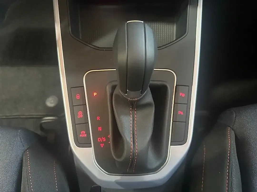 SEAT Arona FR - Thumbnail 16