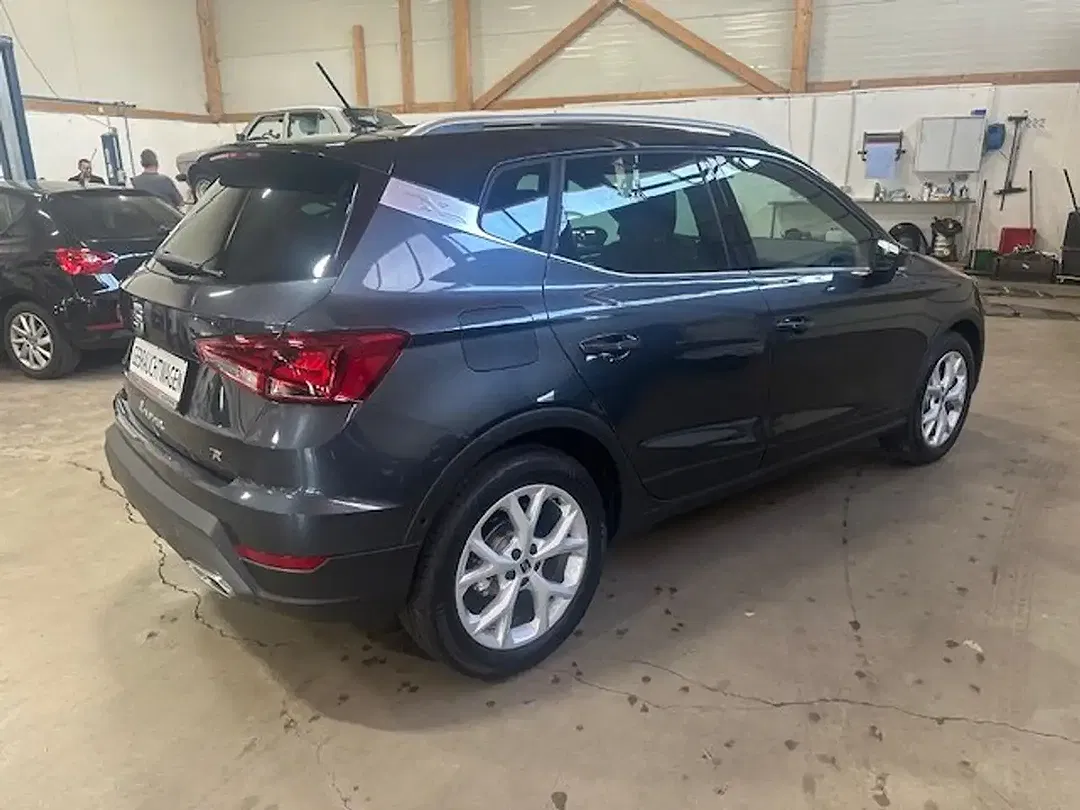 SEAT Arona FR - Thumbnail 3