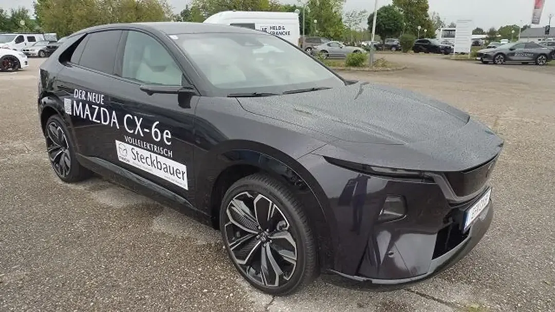 Mazda CX-6e Takumi Plus - Thumbnail 2