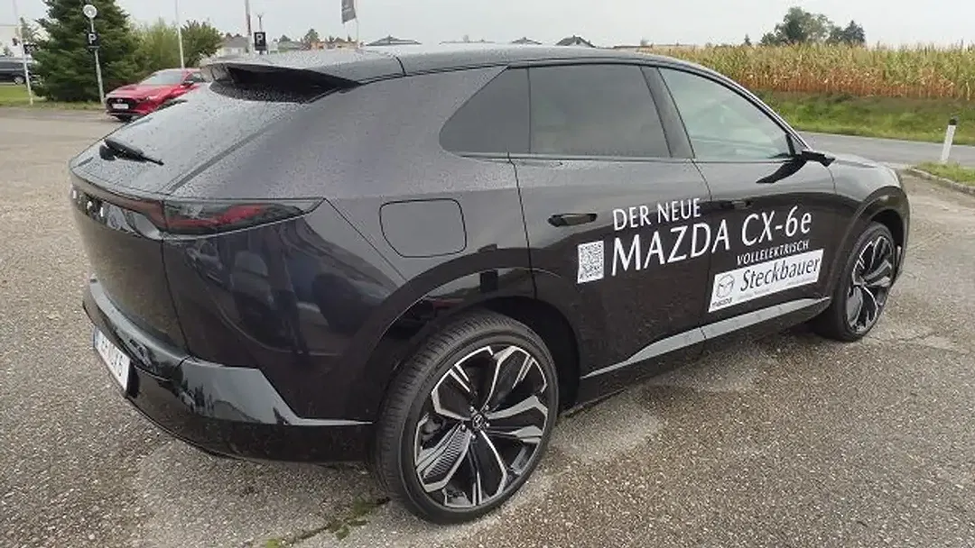 Mazda CX-6e Takumi Plus - Thumbnail 3