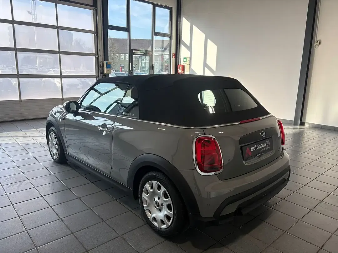 MINI One Cabrio Essential Trim - Thumbnail 4