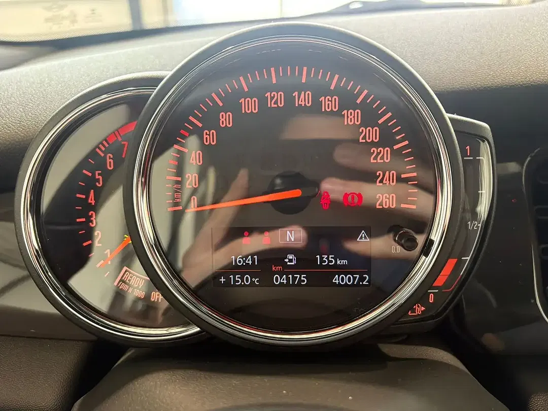 MINI One Cabrio Essential Trim - Thumbnail 7