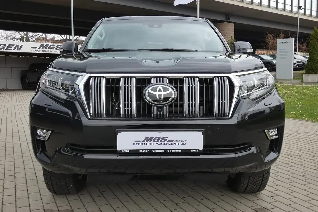 Toyota Land Cruiser 2.8 - foto 2