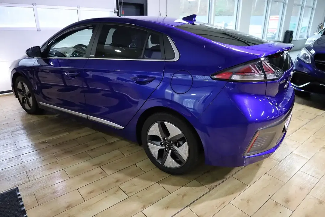 Hyundai IONIQ Hybrid Style - Thumbnail 4