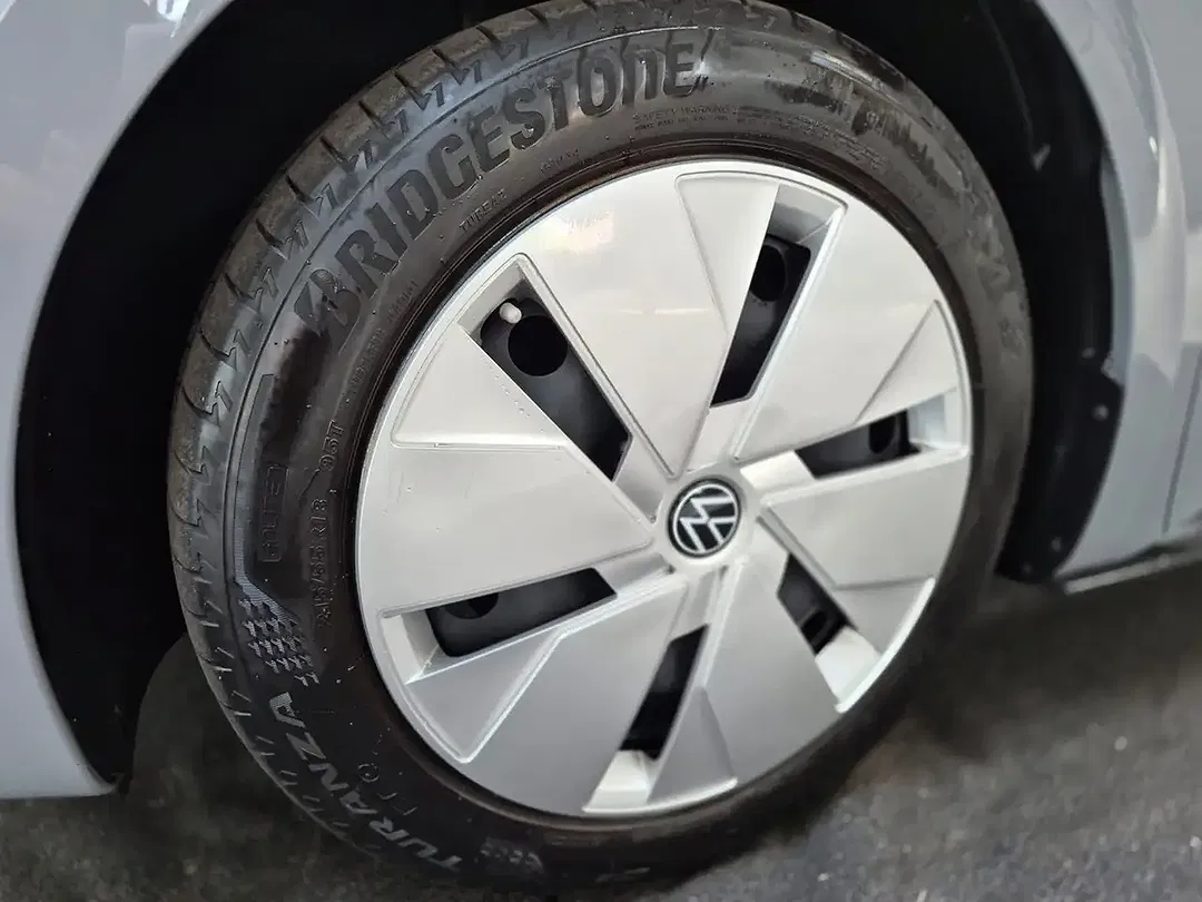Volkswagen ID.3 Pro - Thumbnail 10