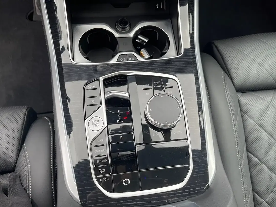 BMW X5 - Thumbnail 12