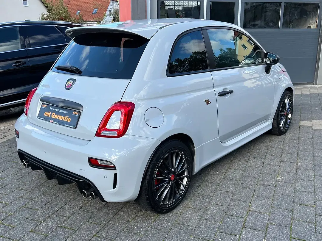Abarth 695 1.4 T-Jet - Thumbnail 4