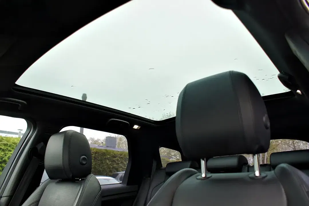 Land Rover Discovery Sport AUT 4x4 SE - Thumbnail 12