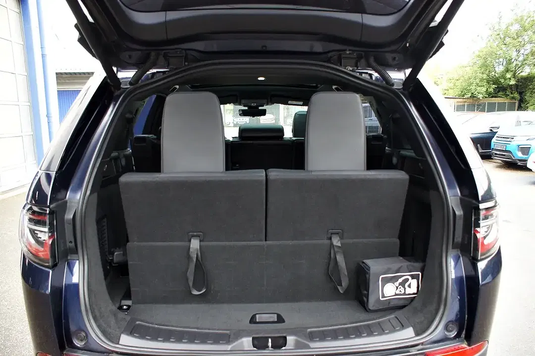 Land Rover Discovery Sport AUT 4x4 SE - Thumbnail 14