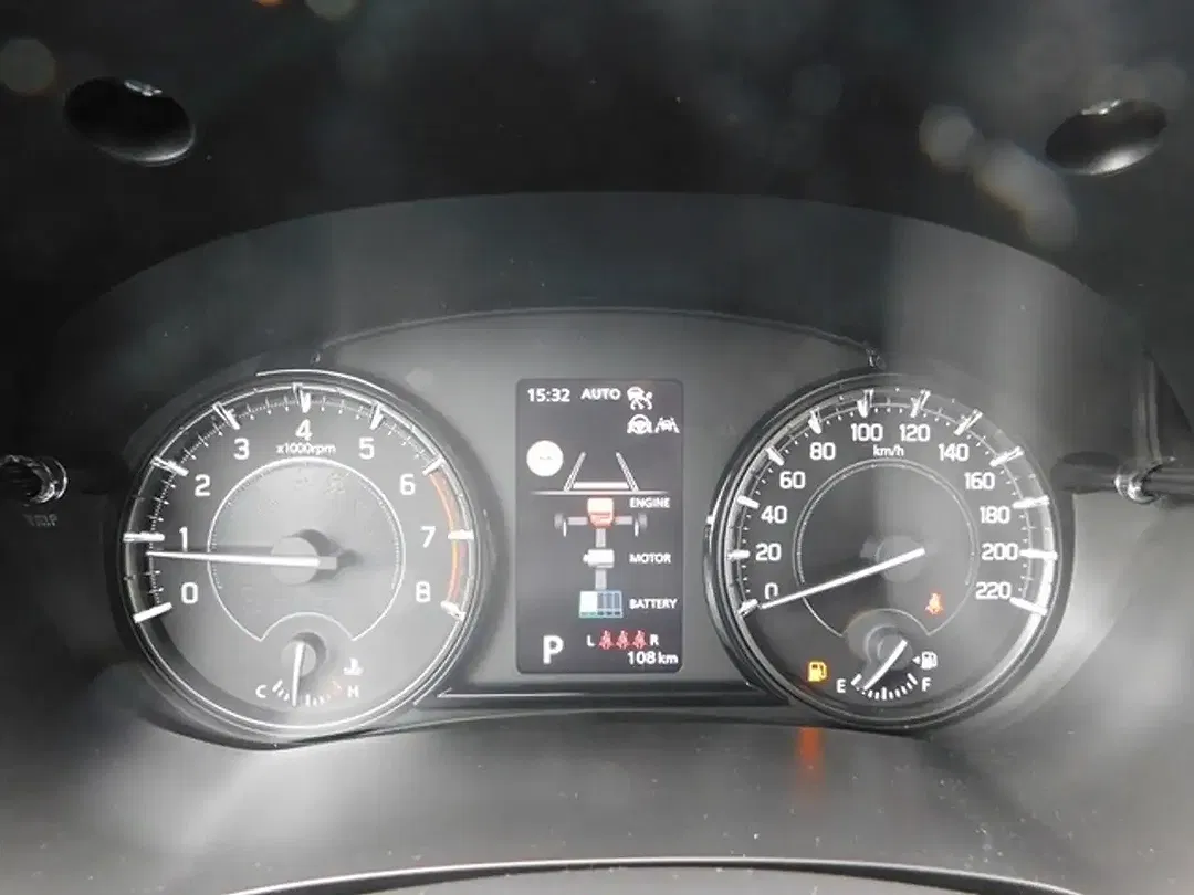 Suzuki Vitara Hybrid 1.4 4x4 Comfort+ - Thumbnail 16