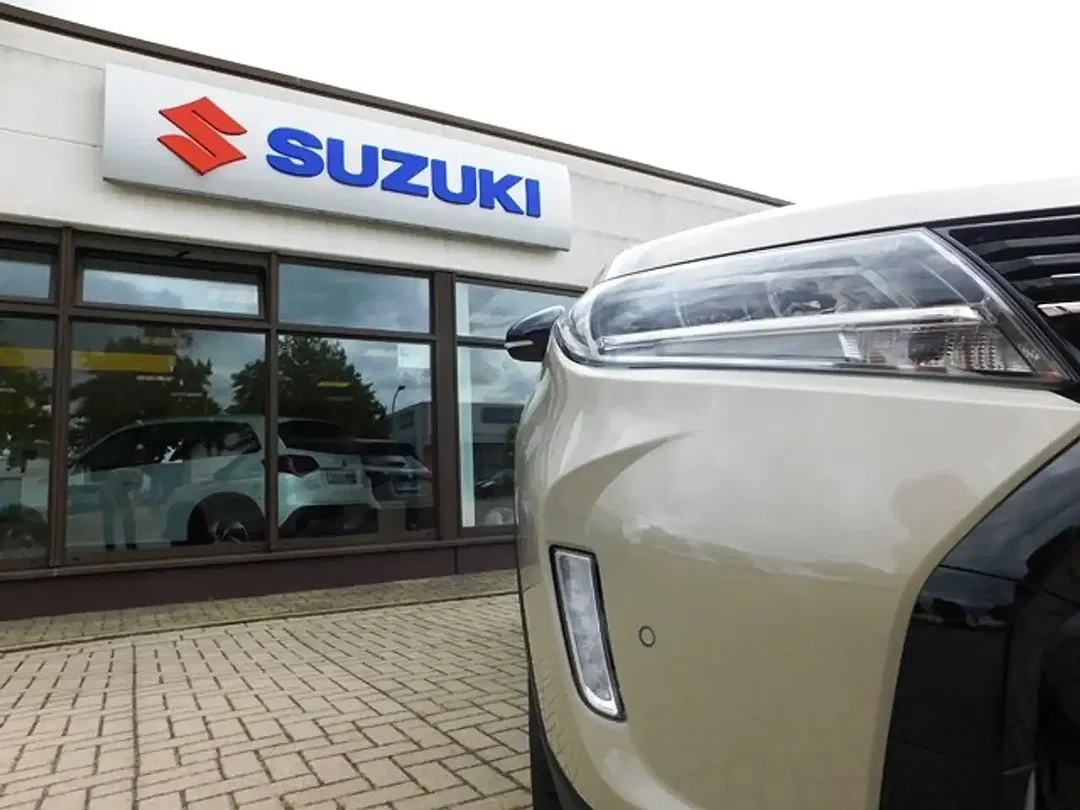 Suzuki Vitara Hybrid 1.4 4x4 Comfort+ - Thumbnail 8