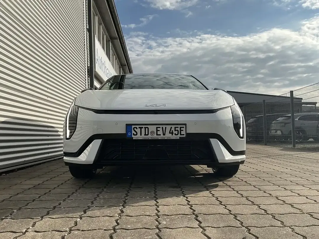 Kia EV4 GT-Line - Thumbnail 3