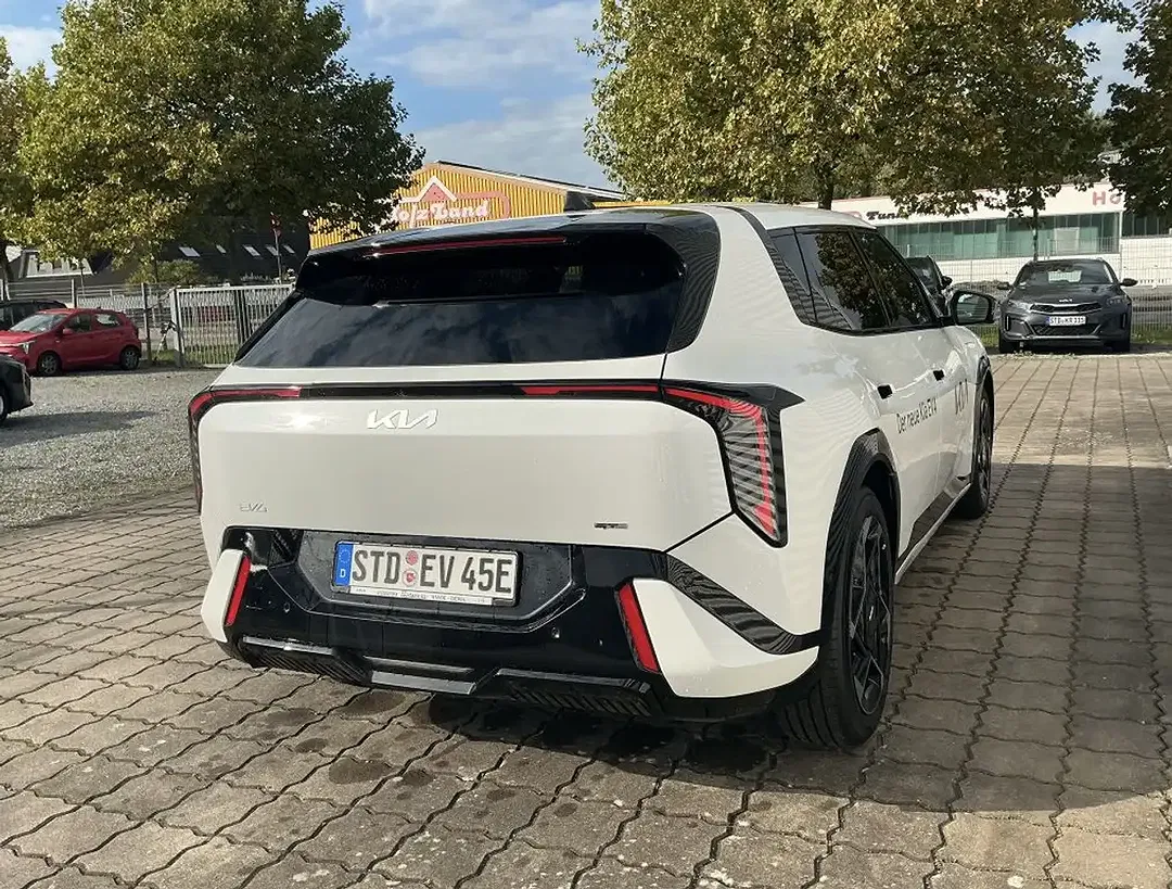 Kia EV4 GT-Line - Thumbnail 5