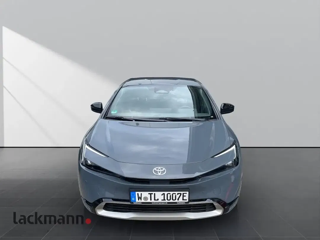 Toyota Prius PHEV Executive - foto 2