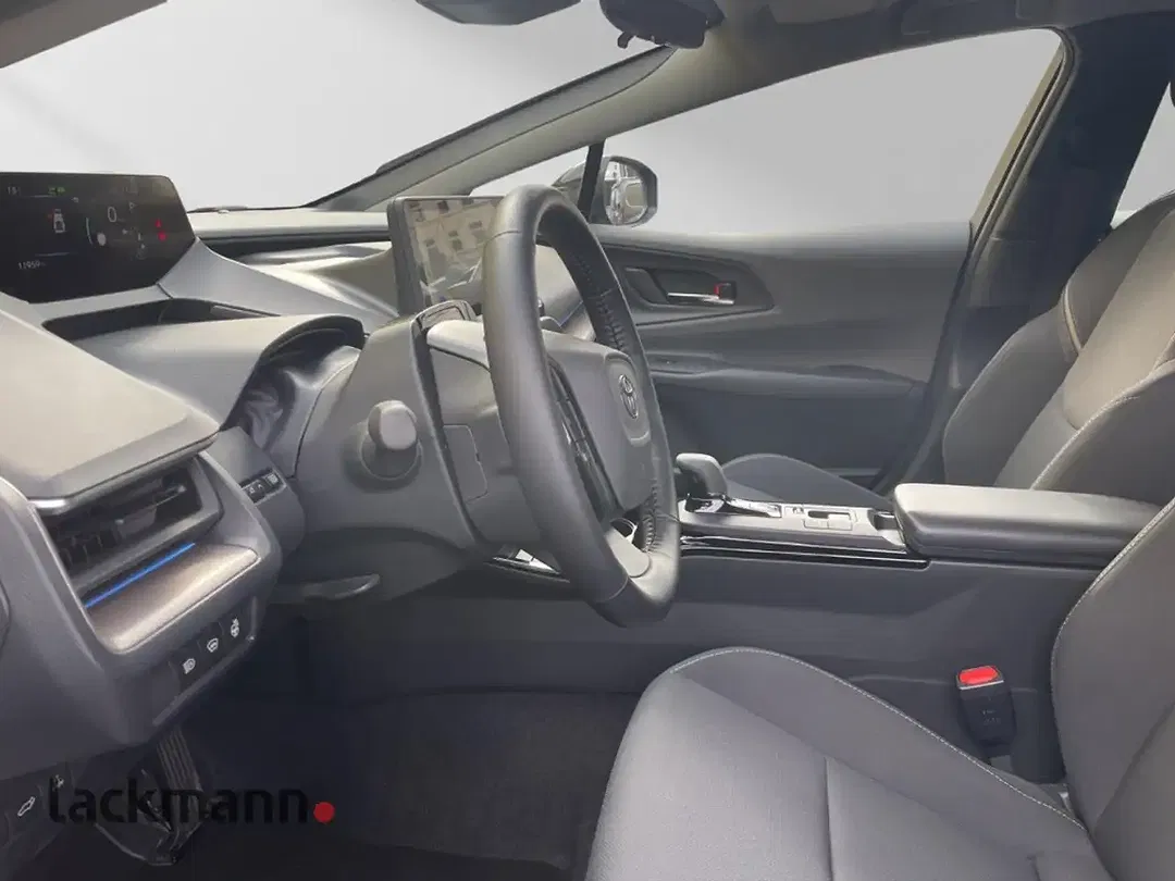 Toyota Prius PHEV Executive - Thumbnail 7