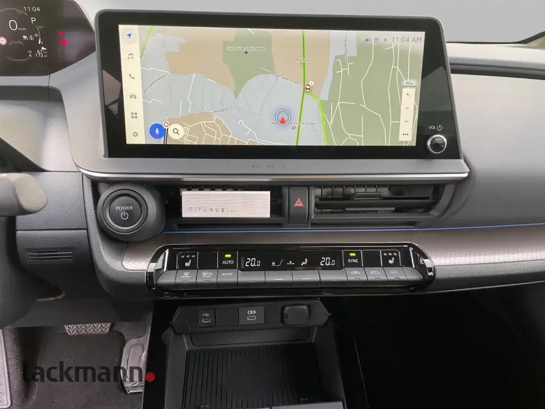 Toyota Prius PHEV Executive - Thumbnail 9
