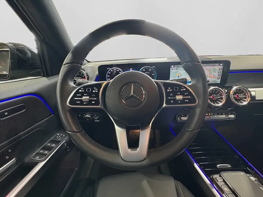 Mercedes-Benz EQB 250 - Thumbnail 14