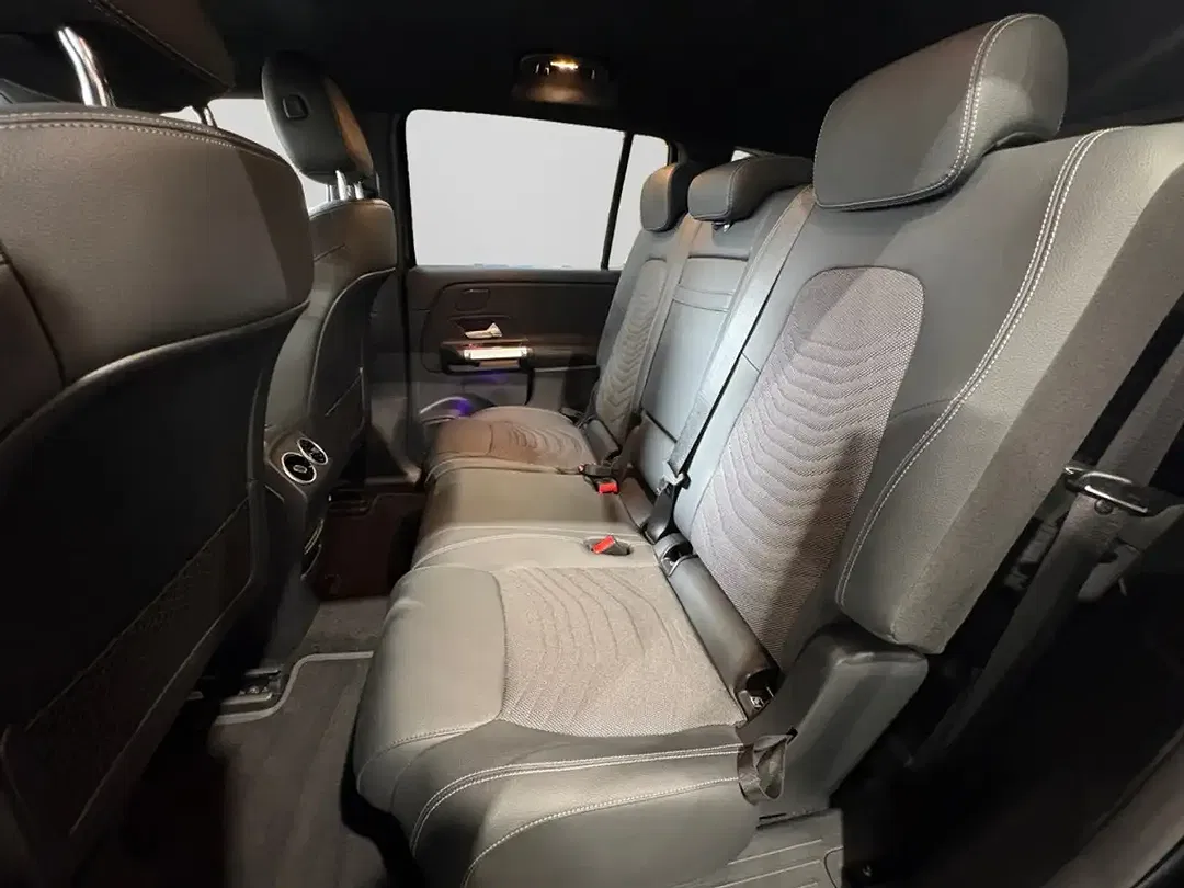 Mercedes-Benz EQB 250 - Thumbnail 15