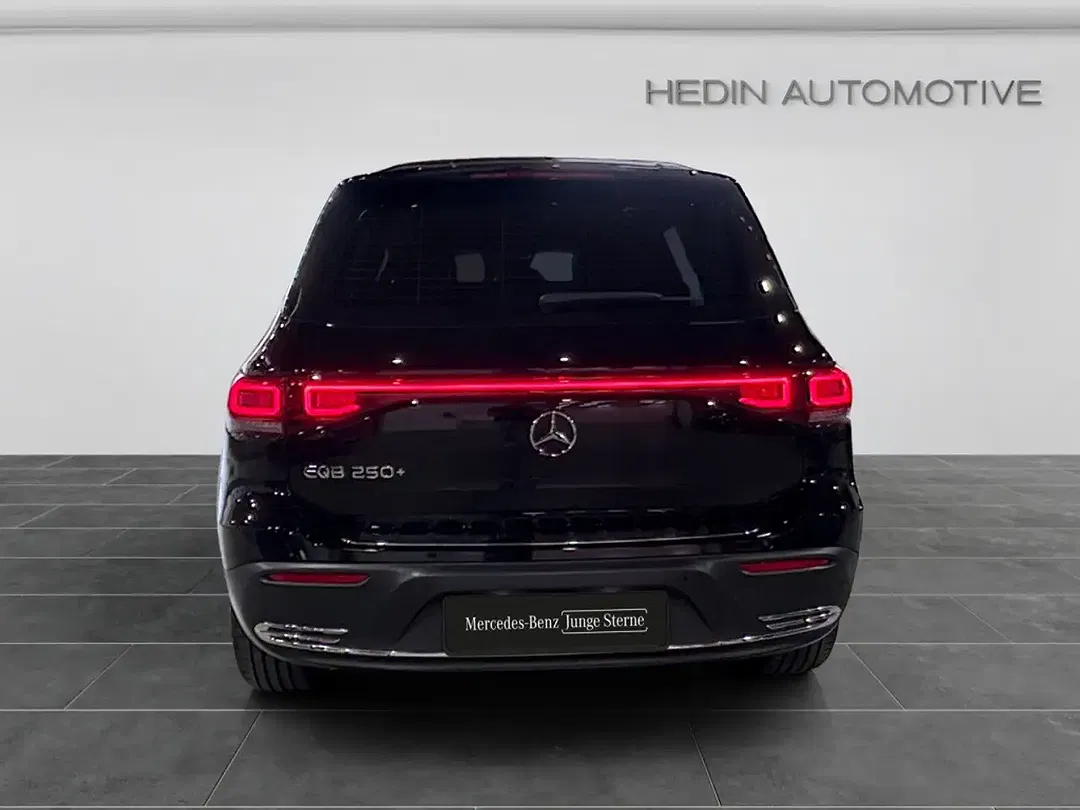 Mercedes-Benz EQB 250 - Thumbnail 6
