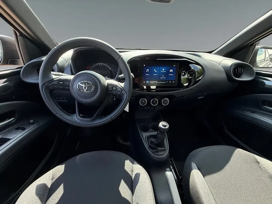 Toyota Aygo X Business Edition - Thumbnail 10