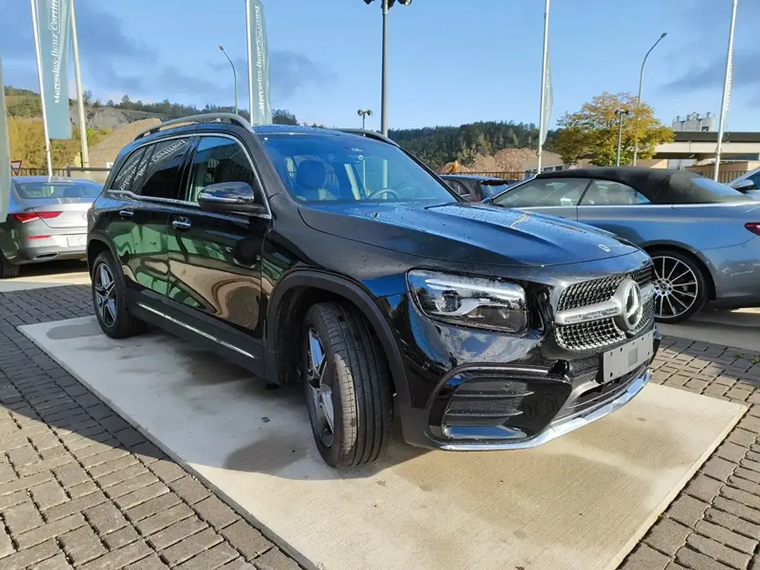 Mercedes-Benz GLB 180 - Thumbnail 5
