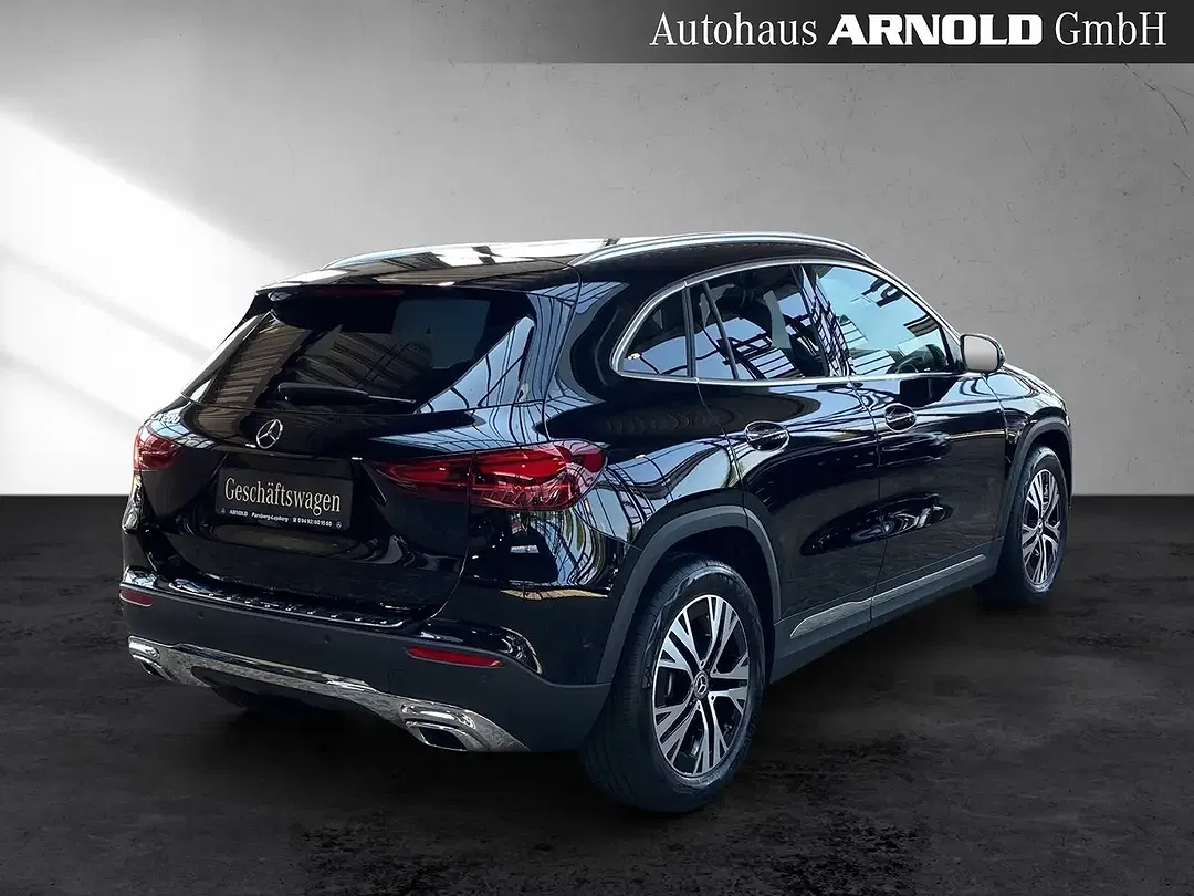 Mercedes-Benz GLA 200 Progressive - Thumbnail 4