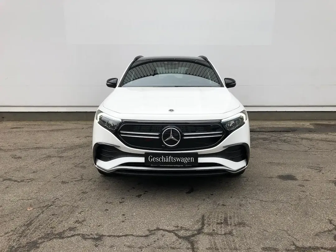 Mercedes-Benz EQA 250 AMG Night - Thumbnail 2