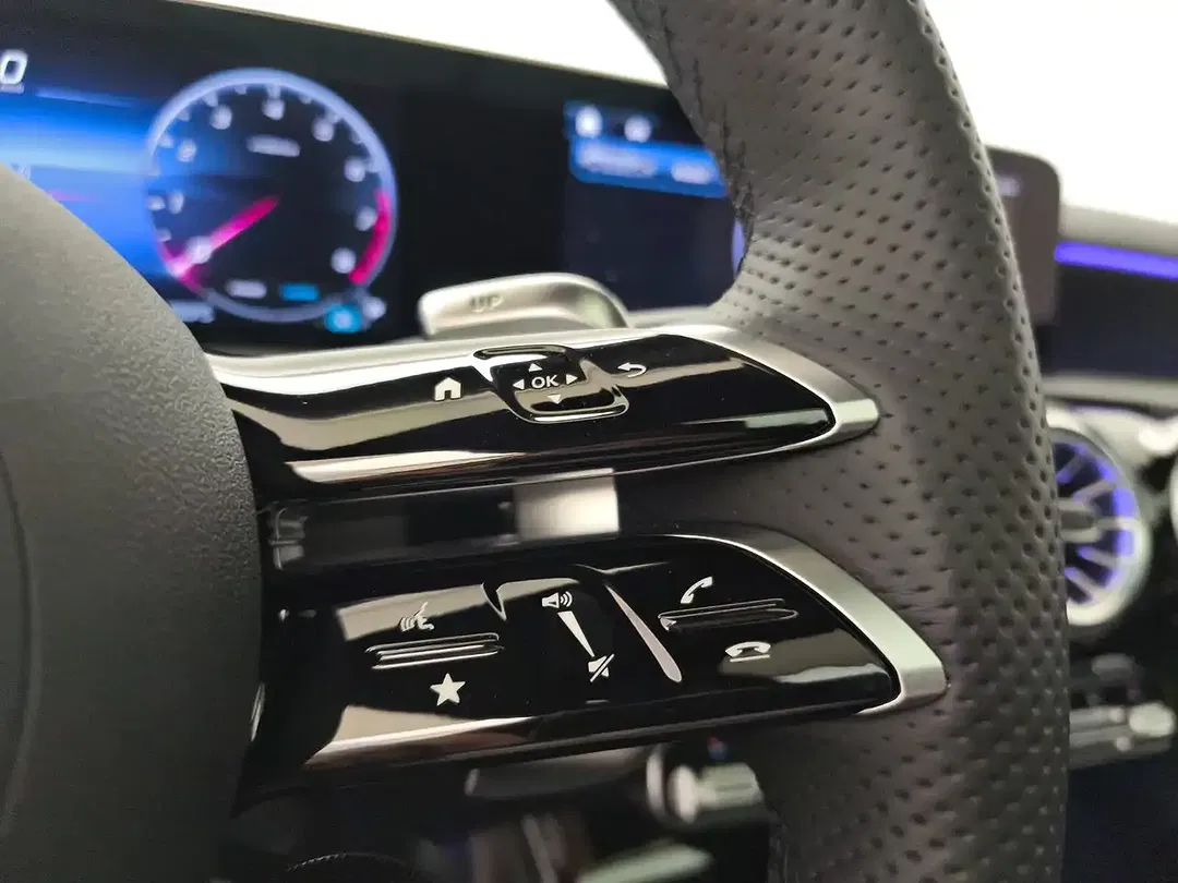 Mercedes-Benz A 35 AMG 4MATIC - Thumbnail 14