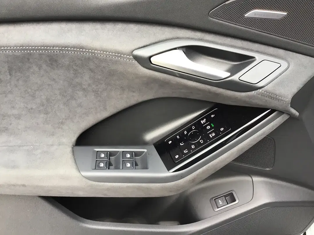 Audi SQ6 e-tron quattro Matrix LED - Thumbnail 7