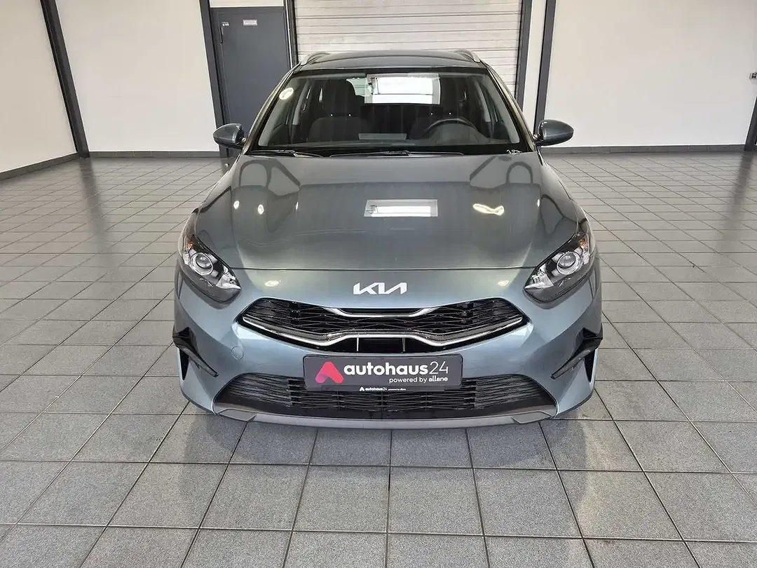 Kia Ceed / cee'd 1.5 T-GDI Vision - foto 2