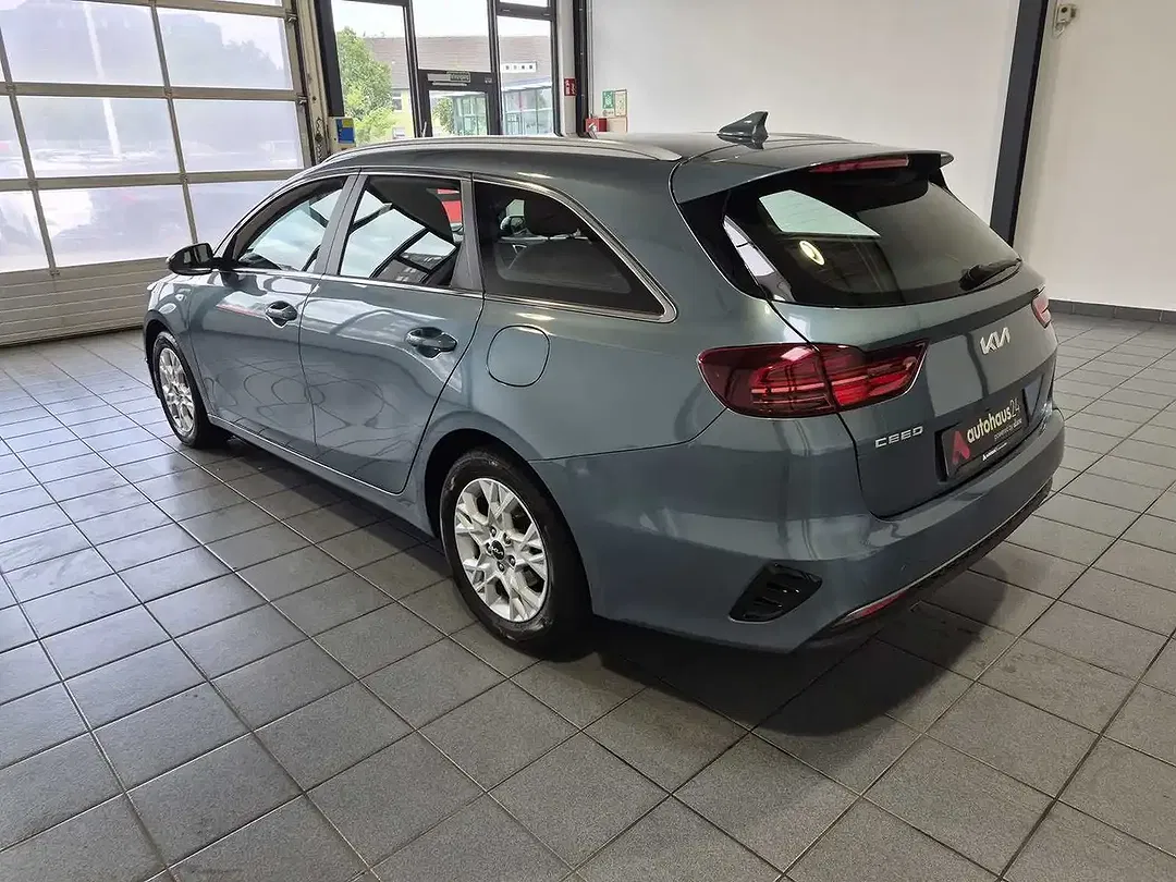 Kia Ceed / cee'd 1.5 T-GDI Vision - Thumbnail 4