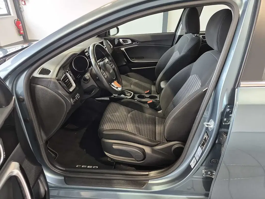 Kia Ceed / cee'd 1.5 T-GDI Vision - Thumbnail 8
