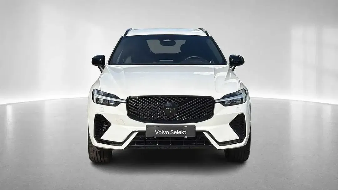 Volvo XC60 T6 AWD Edition Plus - Thumbnail 1