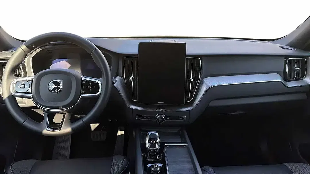 Volvo XC60 T6 AWD Edition Plus - Thumbnail 10