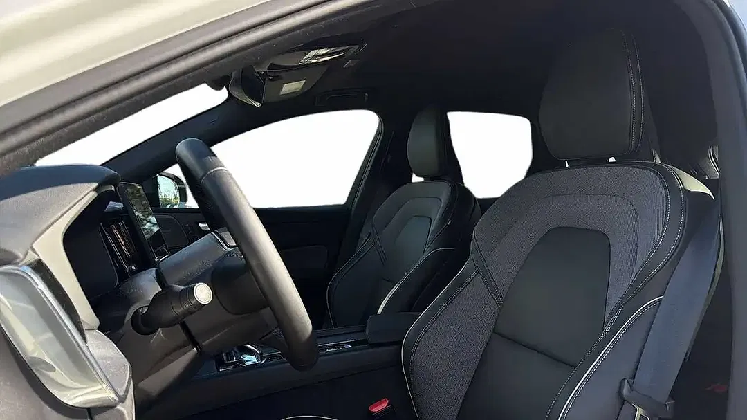 Volvo XC60 T6 AWD Edition Plus - Thumbnail 11