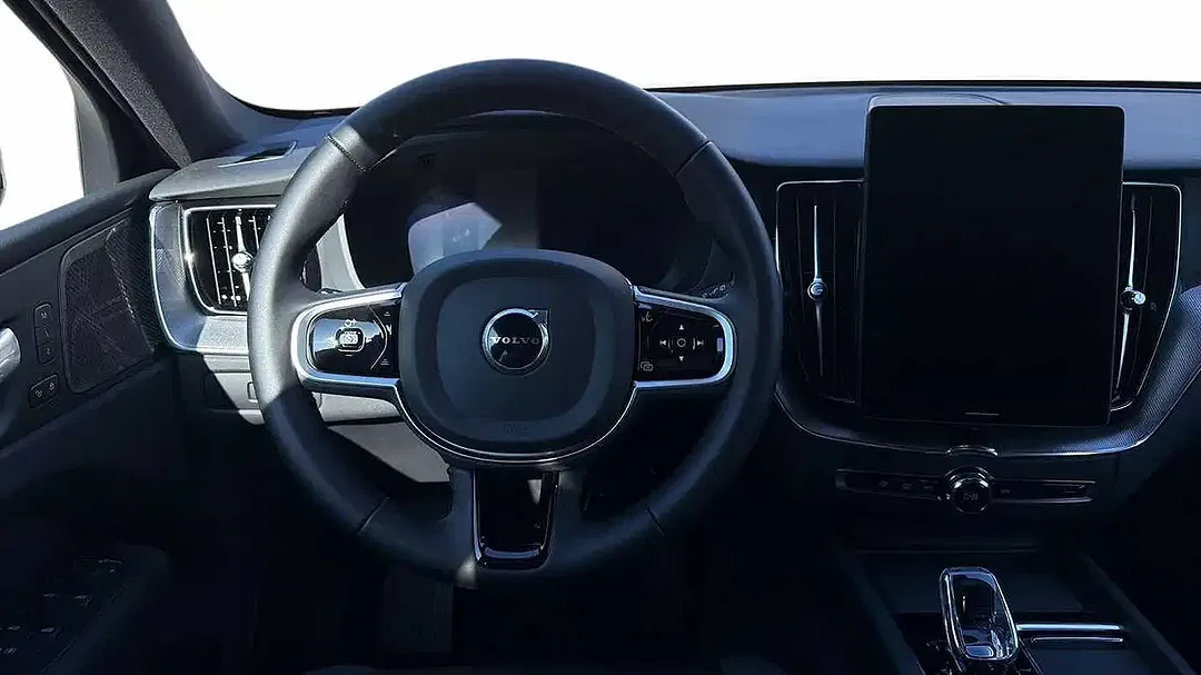 Volvo XC60 T6 AWD Edition Plus - Thumbnail 13