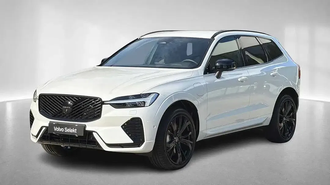 Volvo XC60 T6 AWD Edition Plus - Thumbnail 2
