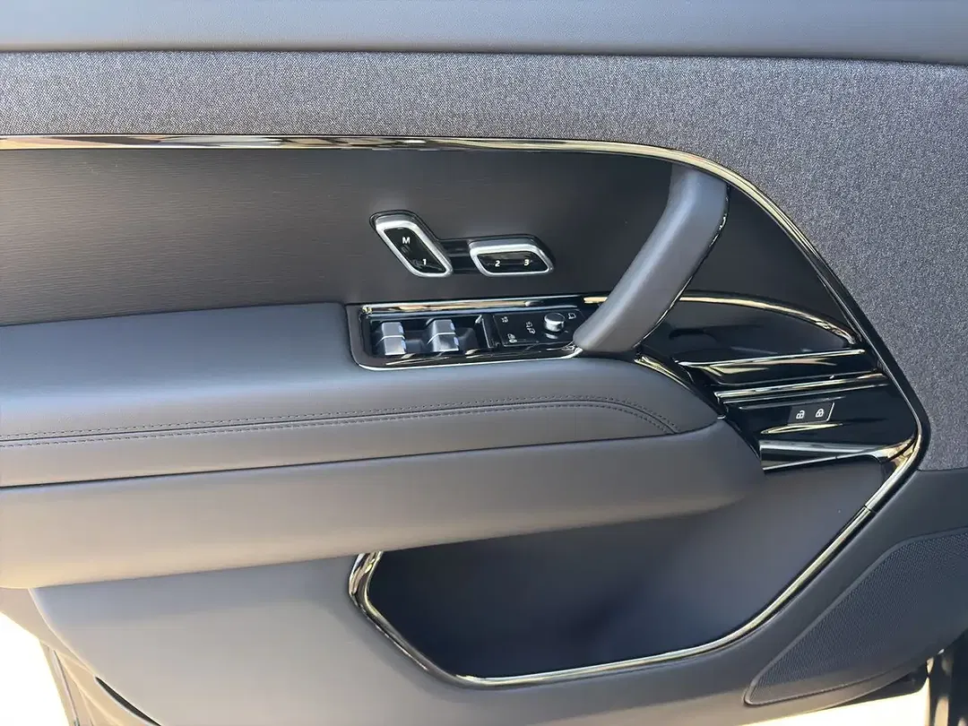 Land Rover Range Rover Sport D300 Dynamic SE - Thumbnail 11