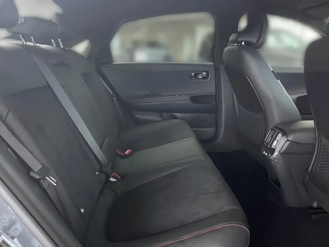 Hyundai IONIQ 6 N Line X - Thumbnail 13