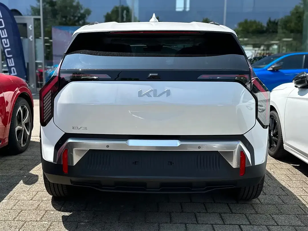 Kia EV3 Air - Thumbnail 6